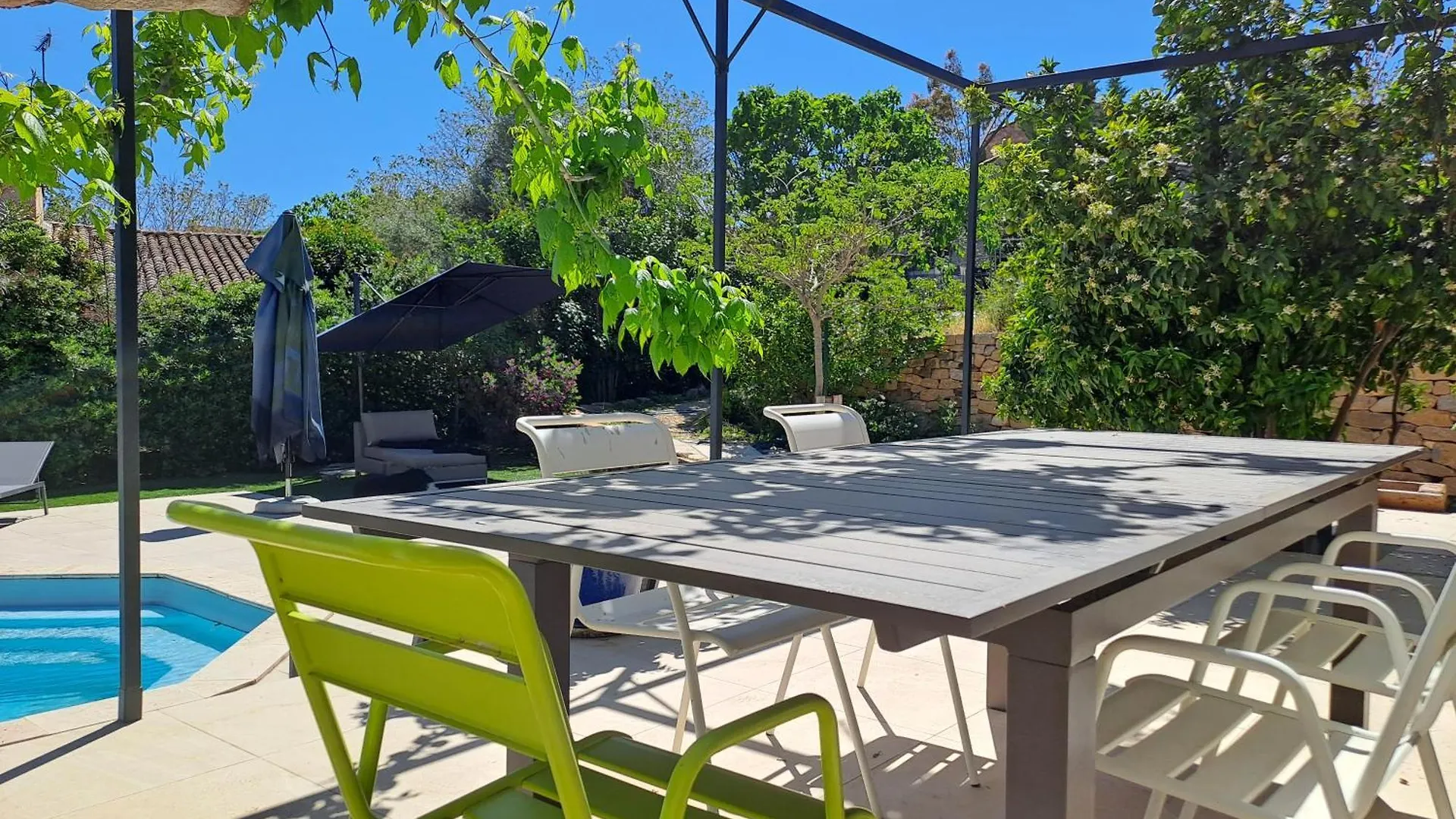 Villa Climatisee, Avec 3 Chambres , Piscine, Et Terrain Arbore Saint-Cyr-sur-Mer 0*,