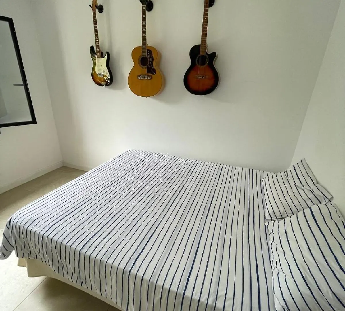 Villa Climatisee, Avec 3 Chambres , Piscine, Et Terrain Arbore Saint-Cyr-sur-Mer 0*,